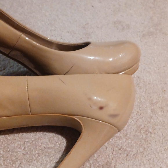 Franco Sarto nude patent pumps (7.5) - Picture 4 of 5